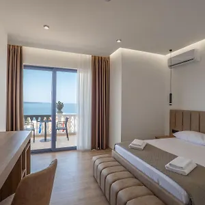 Keos 3*, Sarandë Albânia