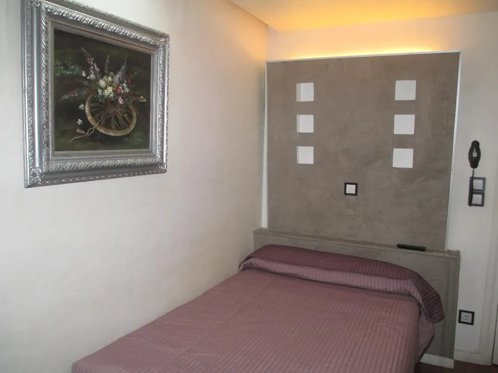 Camelia Prestige - Place De La Nation Hotel Paris France