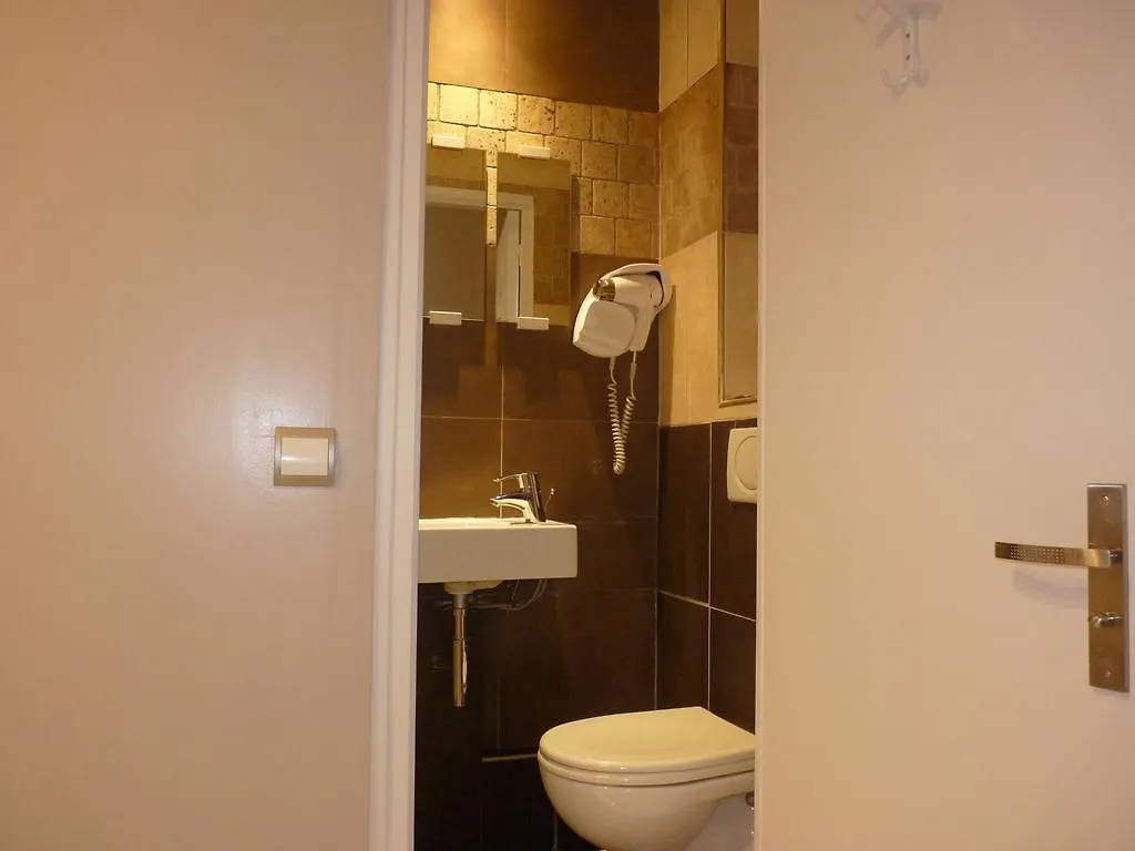 Camelia Prestige - Place De La Nation Hotel Paris 2*,