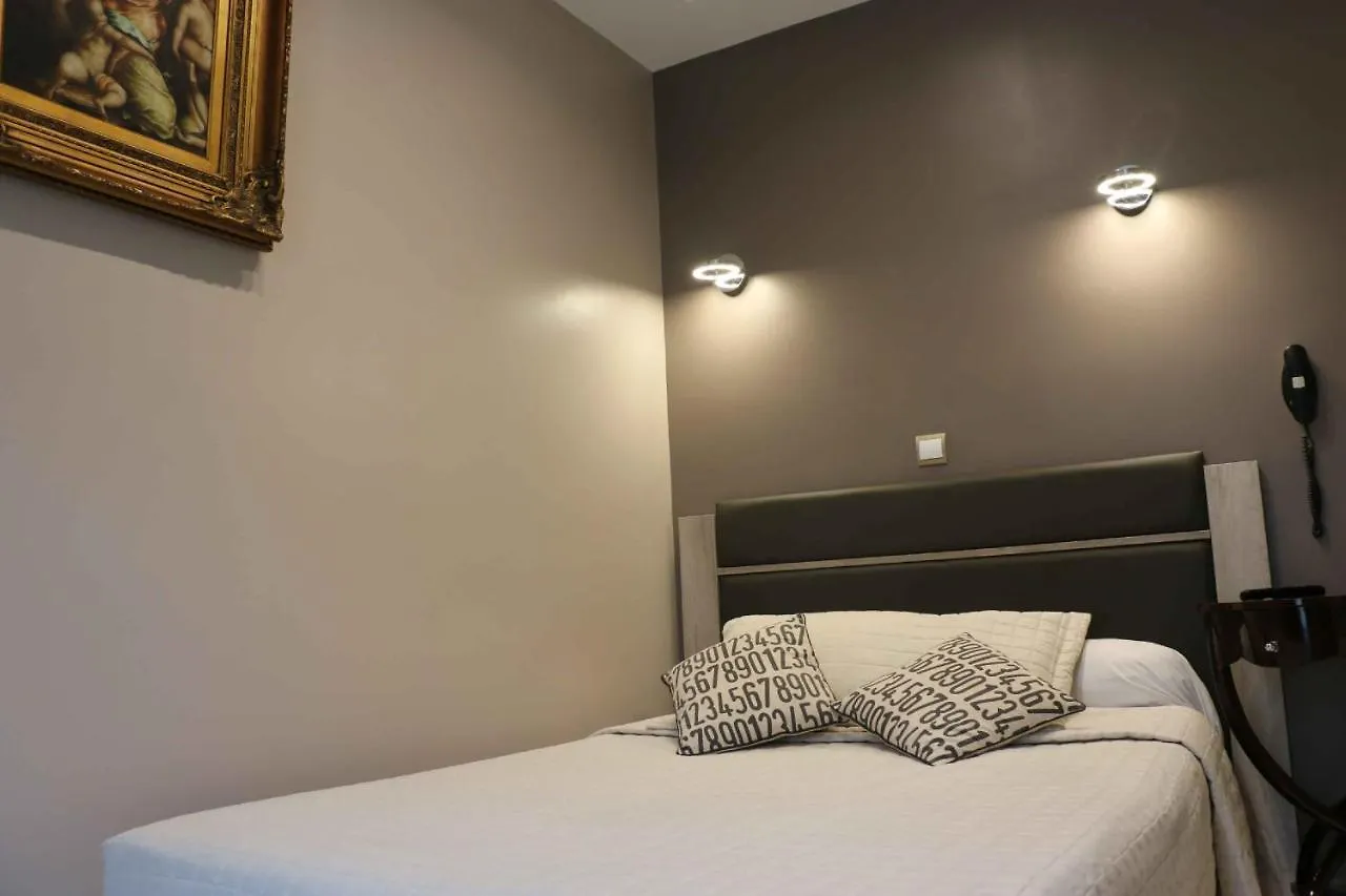 Camelia Prestige - Place De La Nation Hotel Paris