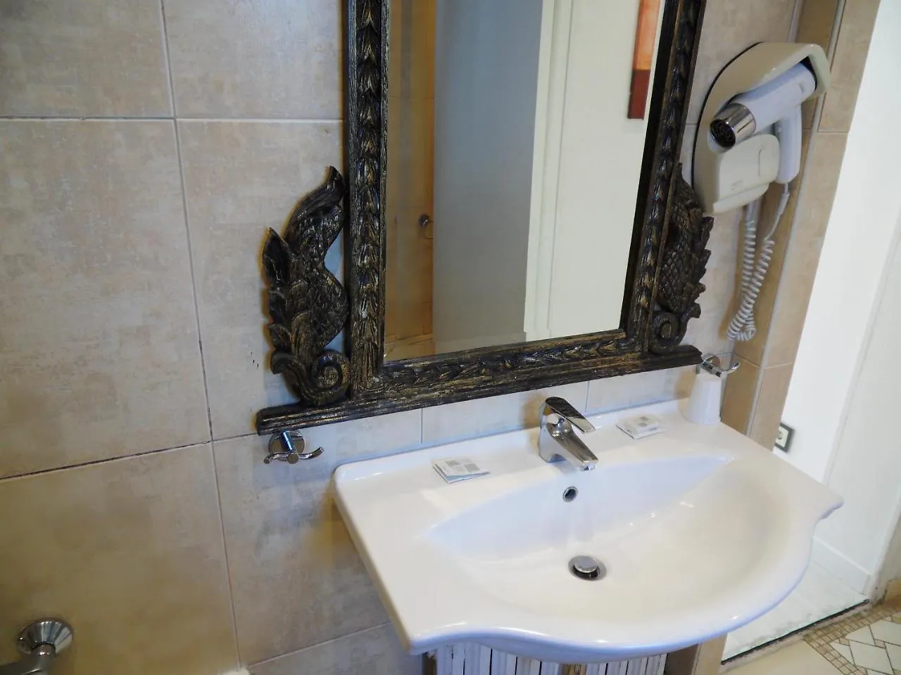 Camelia Prestige - Place De La Nation Hotel Paris